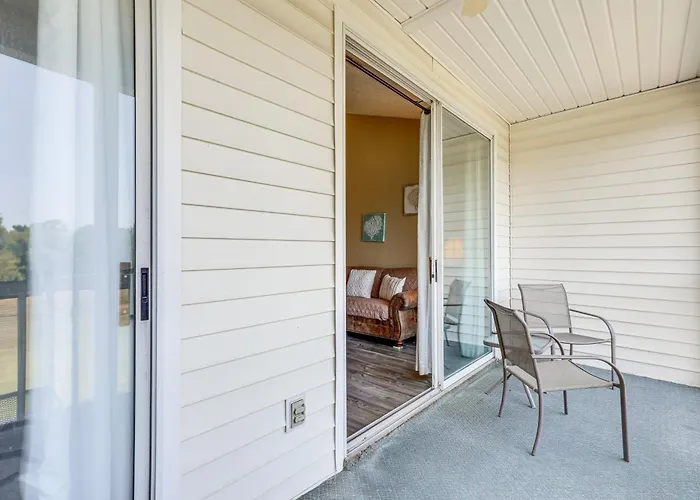 Bright Myrtle Beach Condo With Resort Amenities!